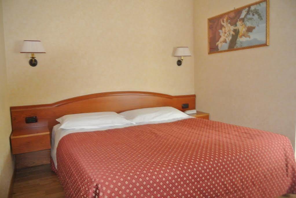 Parc Hotel Poppi Dış mekan fotoğraf